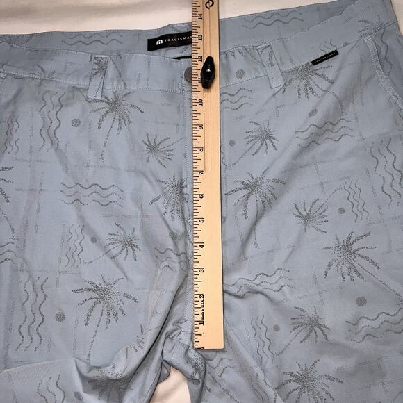 Travis Mathew Golf Shorts Men's Size 38 Blue Gray River Surfing Pattern Preppy - Picture 5 of 11